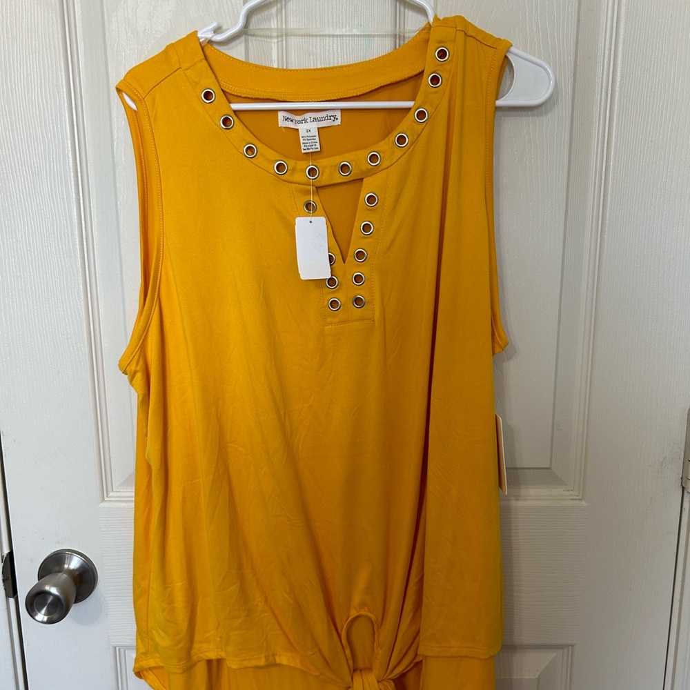 New York Laundry Yellow Sleeveless Tank Top